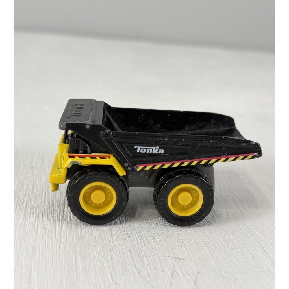 Tonka Classics Mighty Mini Dump Truck Diecast Construction Truck Kids Toy 1